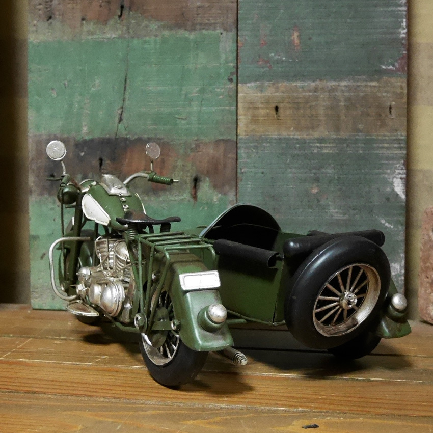 サイドカー side car オートバイ ブリキのおもちゃ バイク インテリア