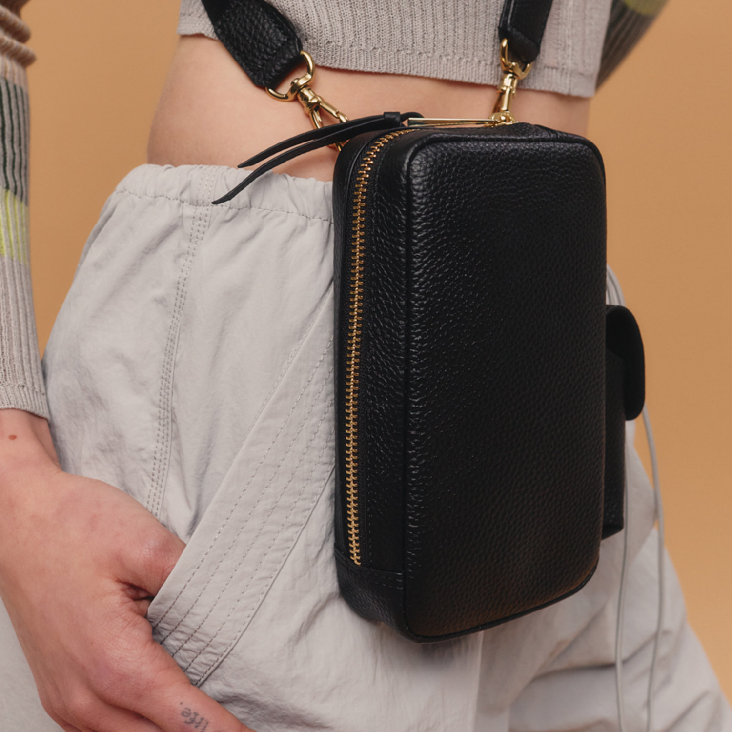 BANDOLIER バンドリヤー ポーチ スマホ 携帯 エキスパンデッド