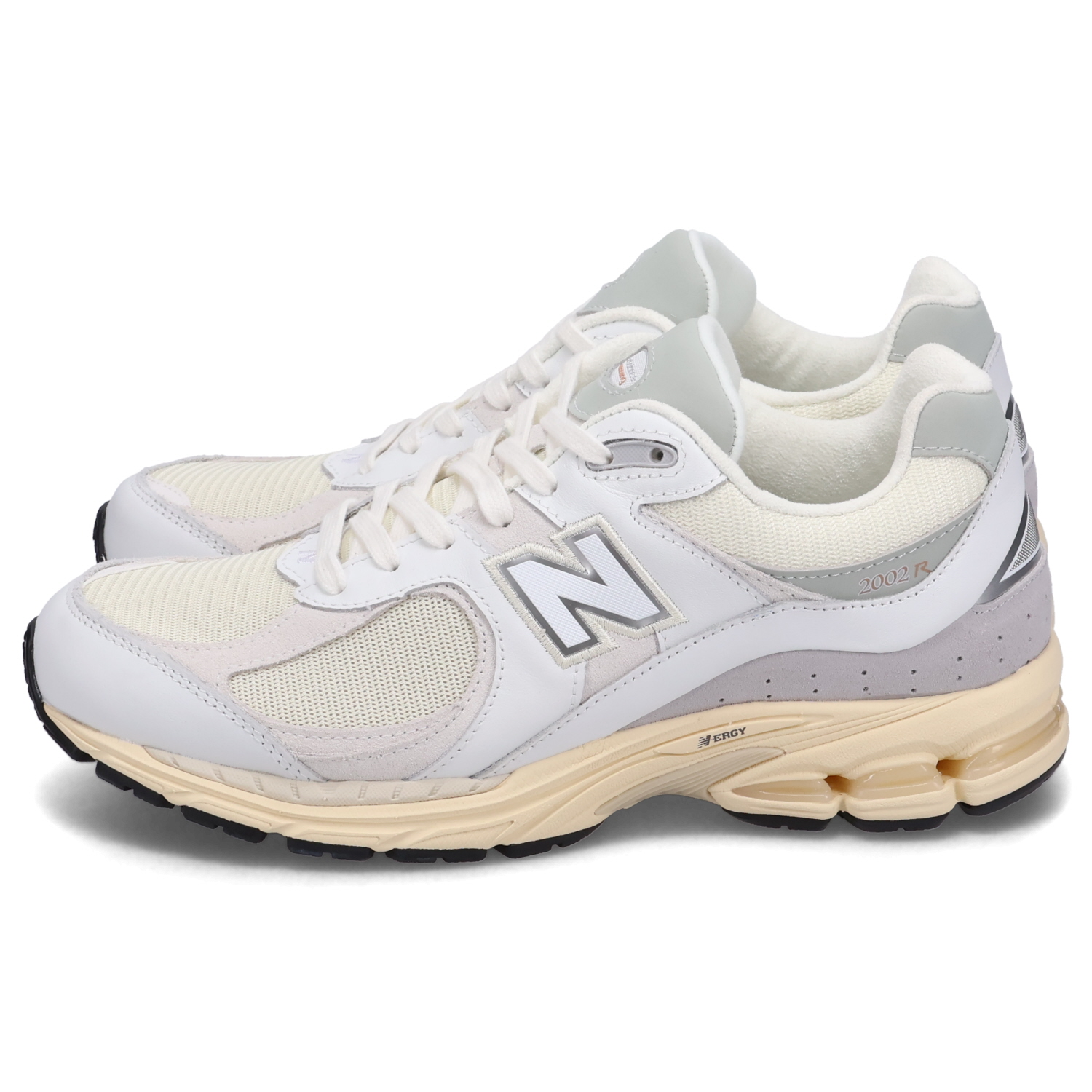ニューバランス　new balance M2002R ホワイト atmosよりNew Balanceの新作、 「M2002RSW / MS327SWB “White