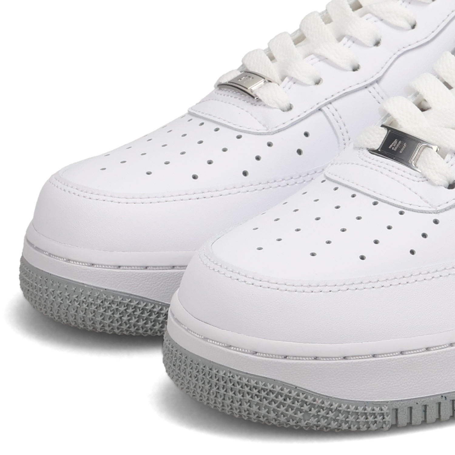 NIKE（ナイキ） エアフォース1 スニーカー メンズ AIR FORCE 1 07