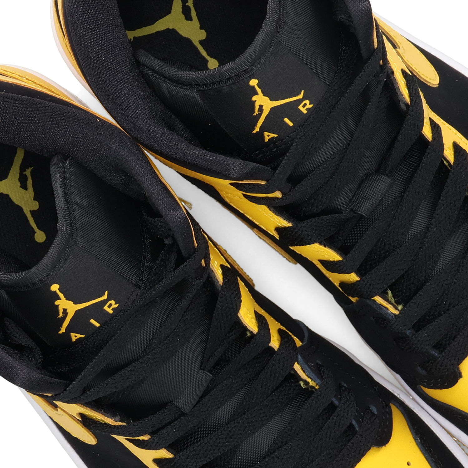 NIKE ナイキ エアジョーダン1 ミッド スニーカー メンズ AIR