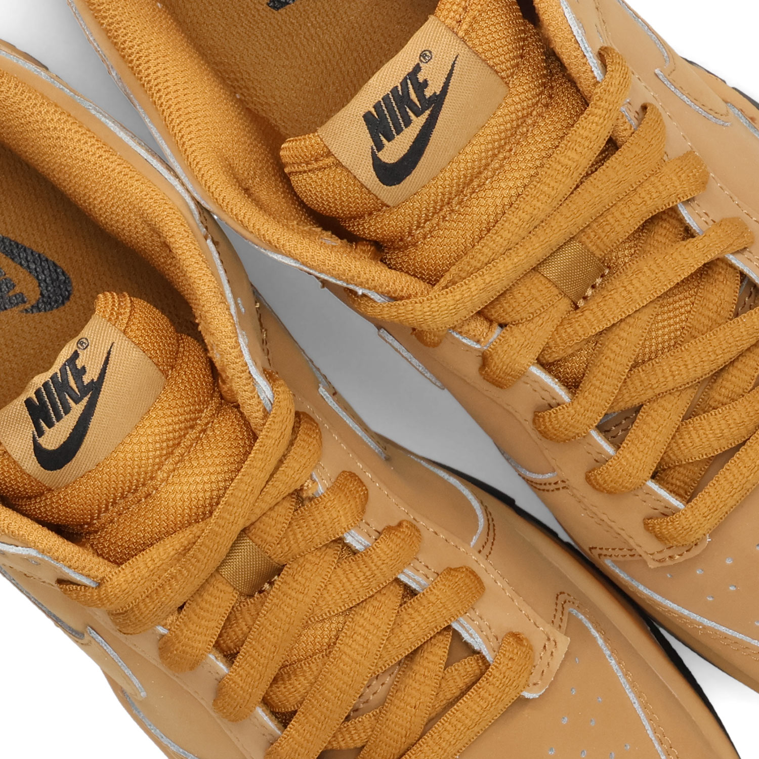 NIKE（ナイキ） ダンクロー レトロ SE スニーカー メンズ DUNK LOW