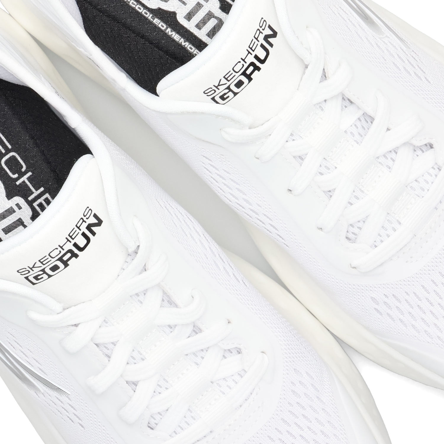 SKECHERS（スケッチャーズ） スニーカー マックスクッショニング