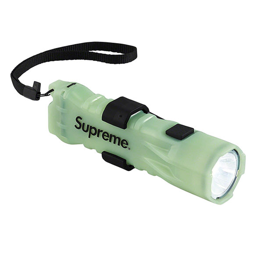 シュプリーム Supreme PELICAN ペリカン 懐中電灯 フラッシュライト 378ルーメン 3310PL FLASH LIGHT コラボ  レッド グリーン