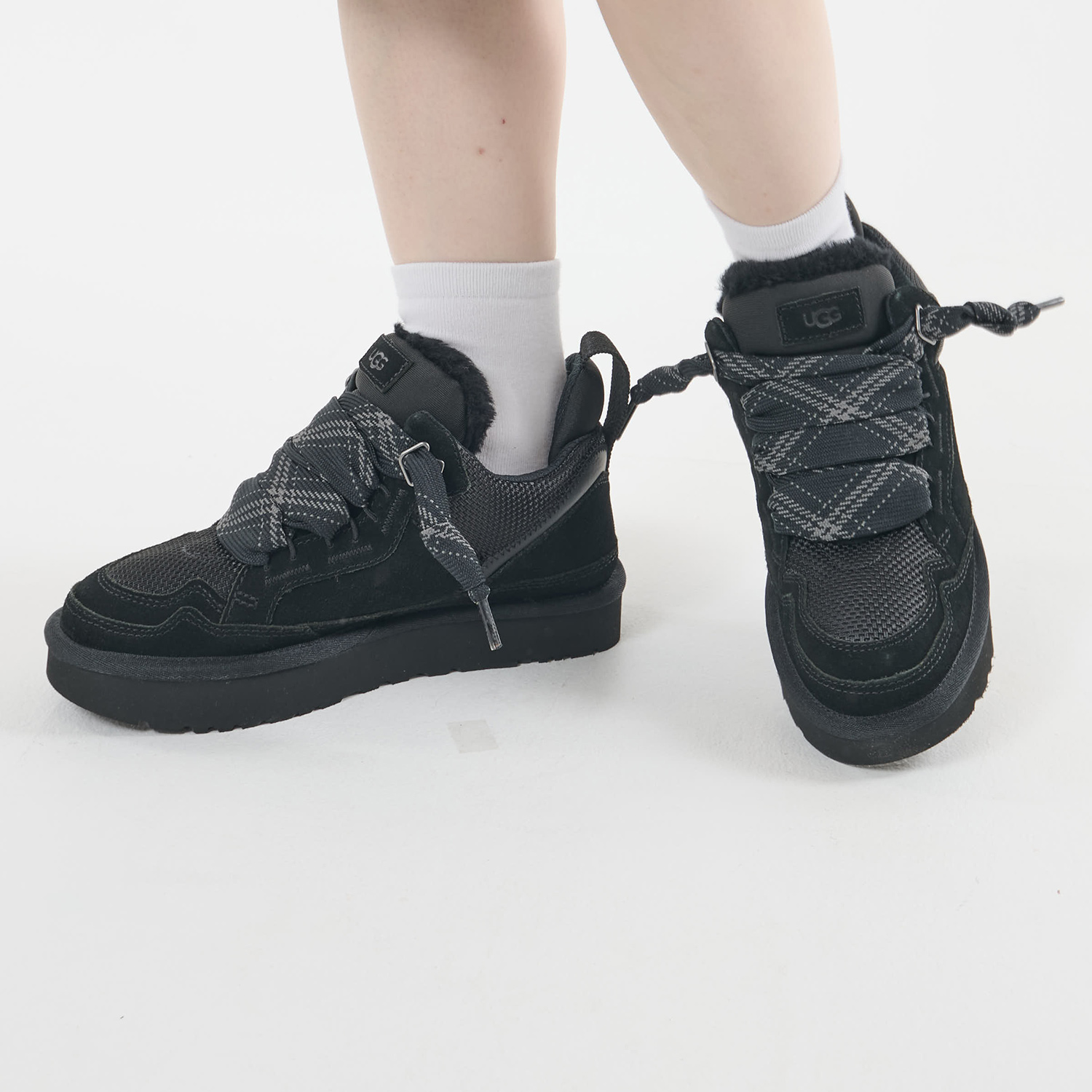 ugg-1144032-blk_3.jpg