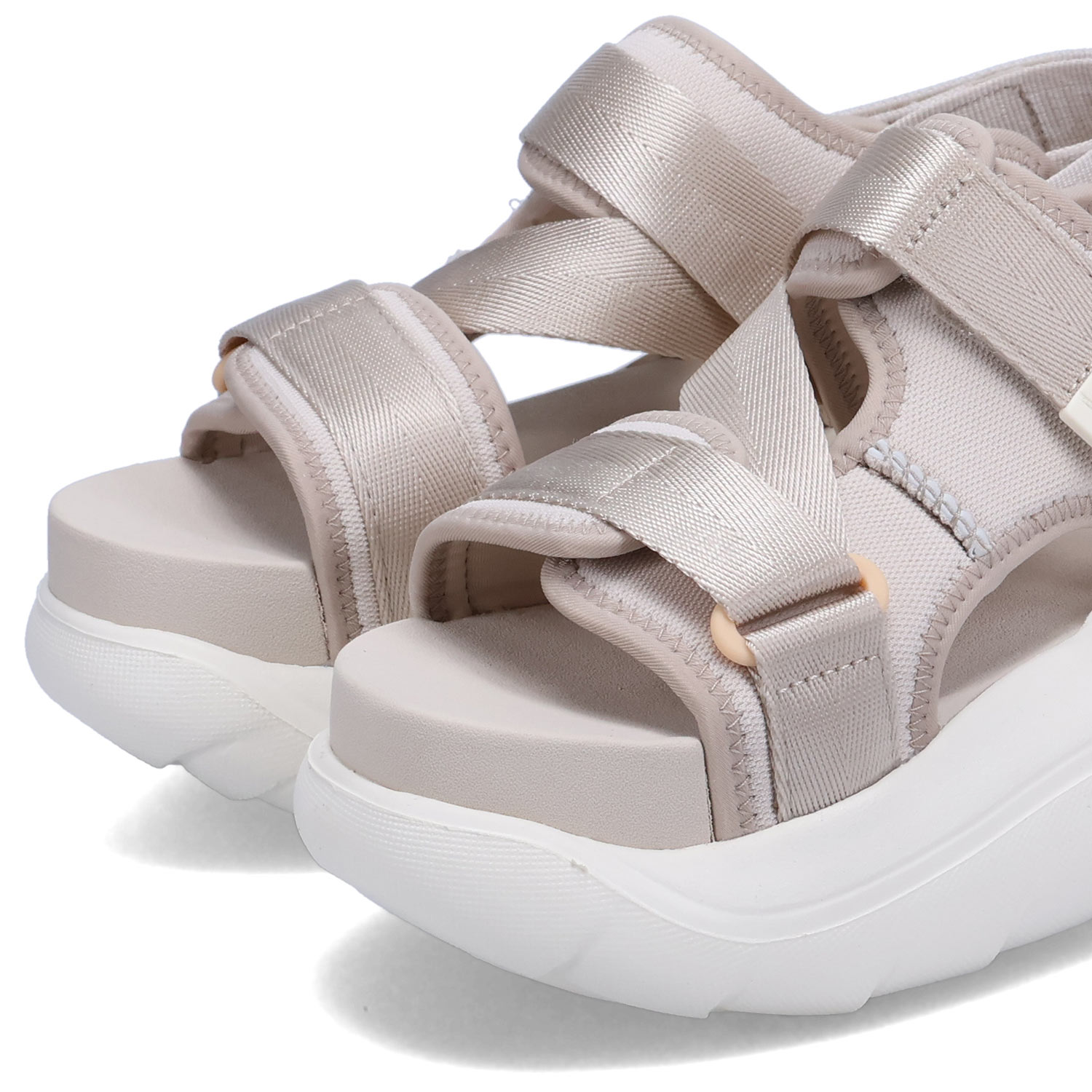 UGG アグ ストラップサンダル ラ アルト クロスストラップ
