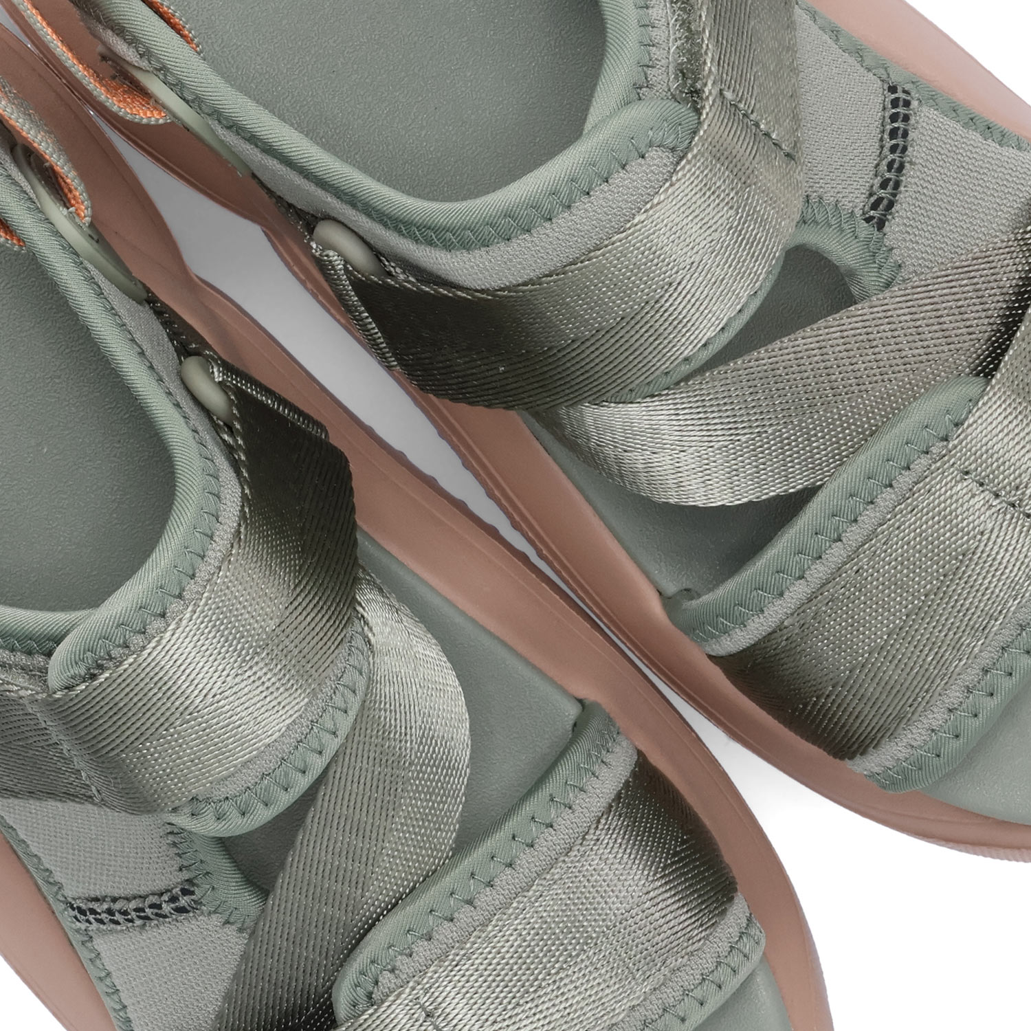 UGG アグ ストラップサンダル ラ アルト クロスストラップ
