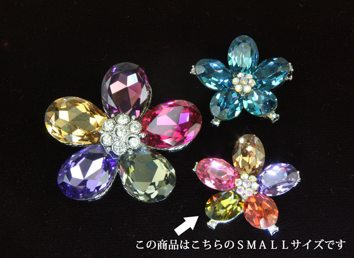 SWAROVSKI ブローチ スワロフスキー レディース おしゃれ 花 SWAROVSKI ブローチ スワロフスキー レディース おしゃれ 花