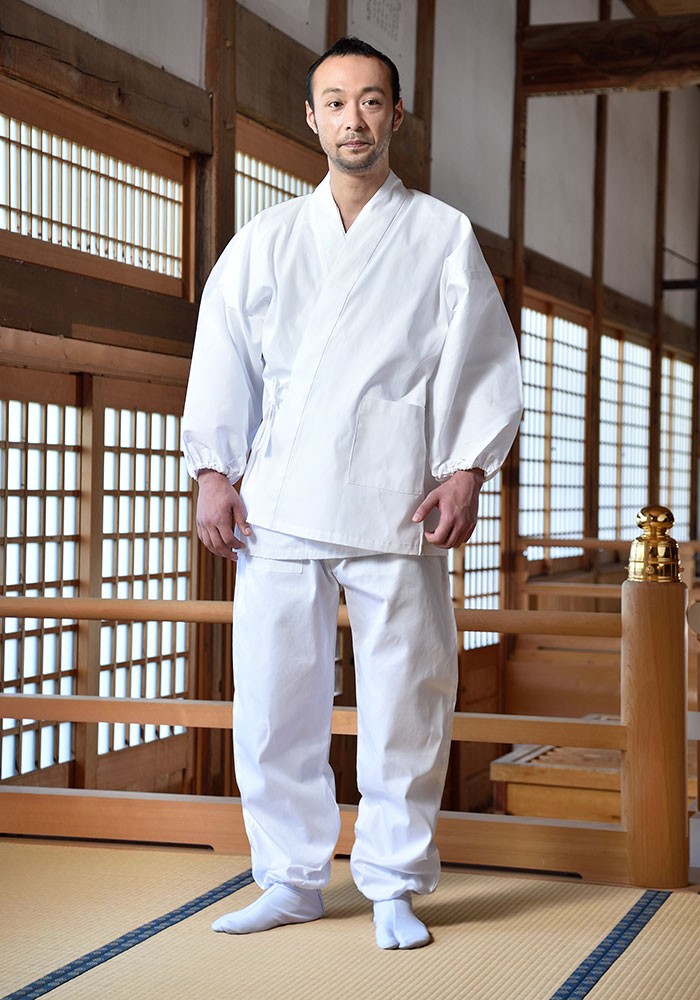 ふるさと納税 服 和歌山県 高野町 作務衣（春・夏・秋用） クロ・LLサイズ クロ・LLサイズ ふるさと納税 作務衣（春・夏・秋用）【クロ・LLサイズ】 和歌山