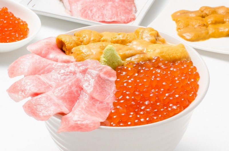 築地の海鮮丼セット 極み
