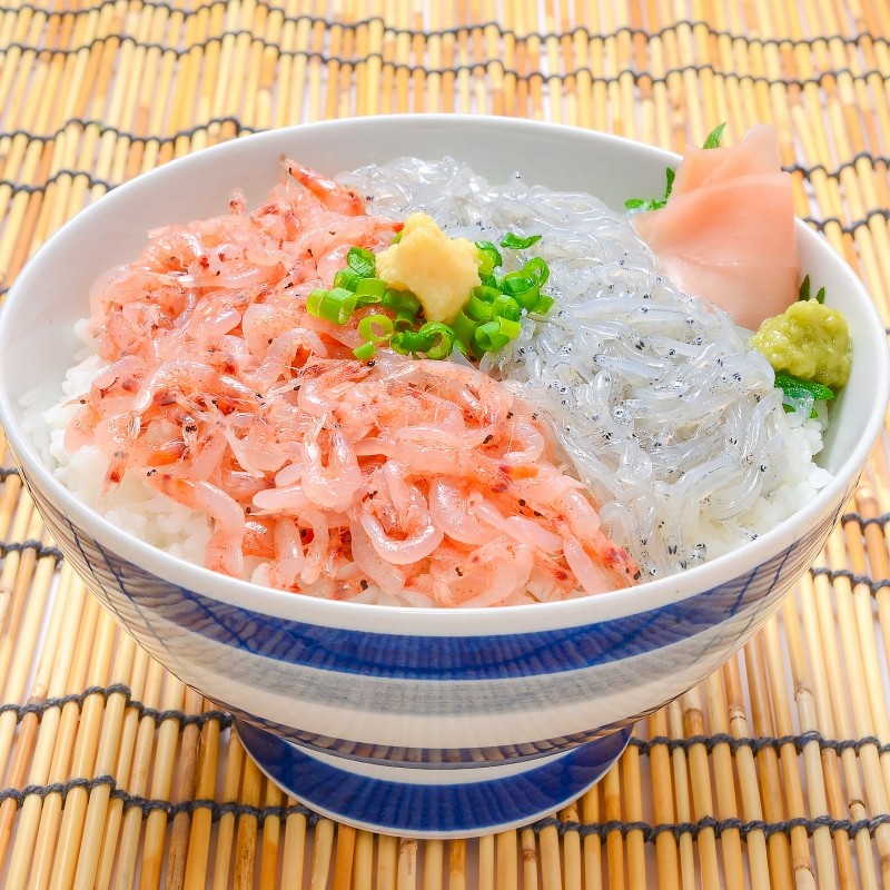 桜海老 生桜えびと生しらす丼