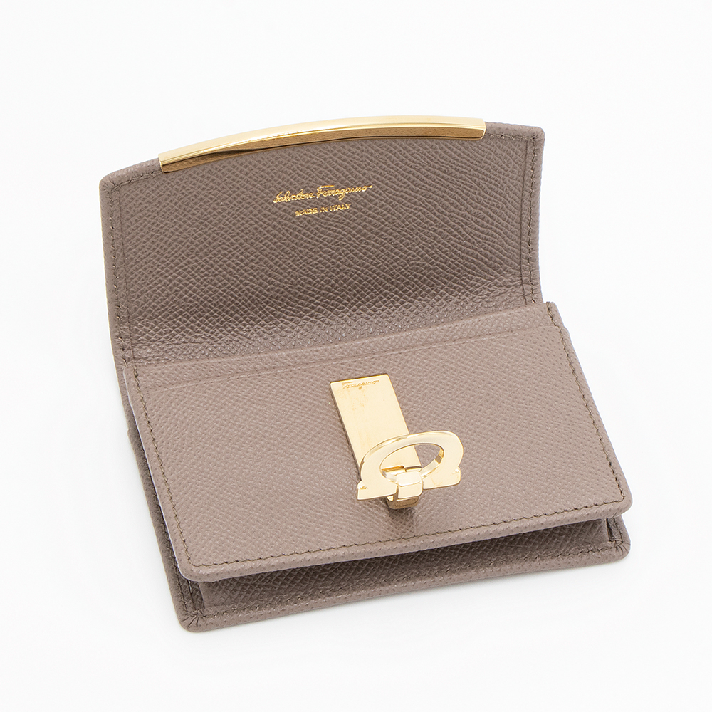 フェラガモ FERRAGAMO カードケース キャラウェイシード GANCINO CLIP ガンチーニクリップ 22D198 029 714931  CARAWAY SEED