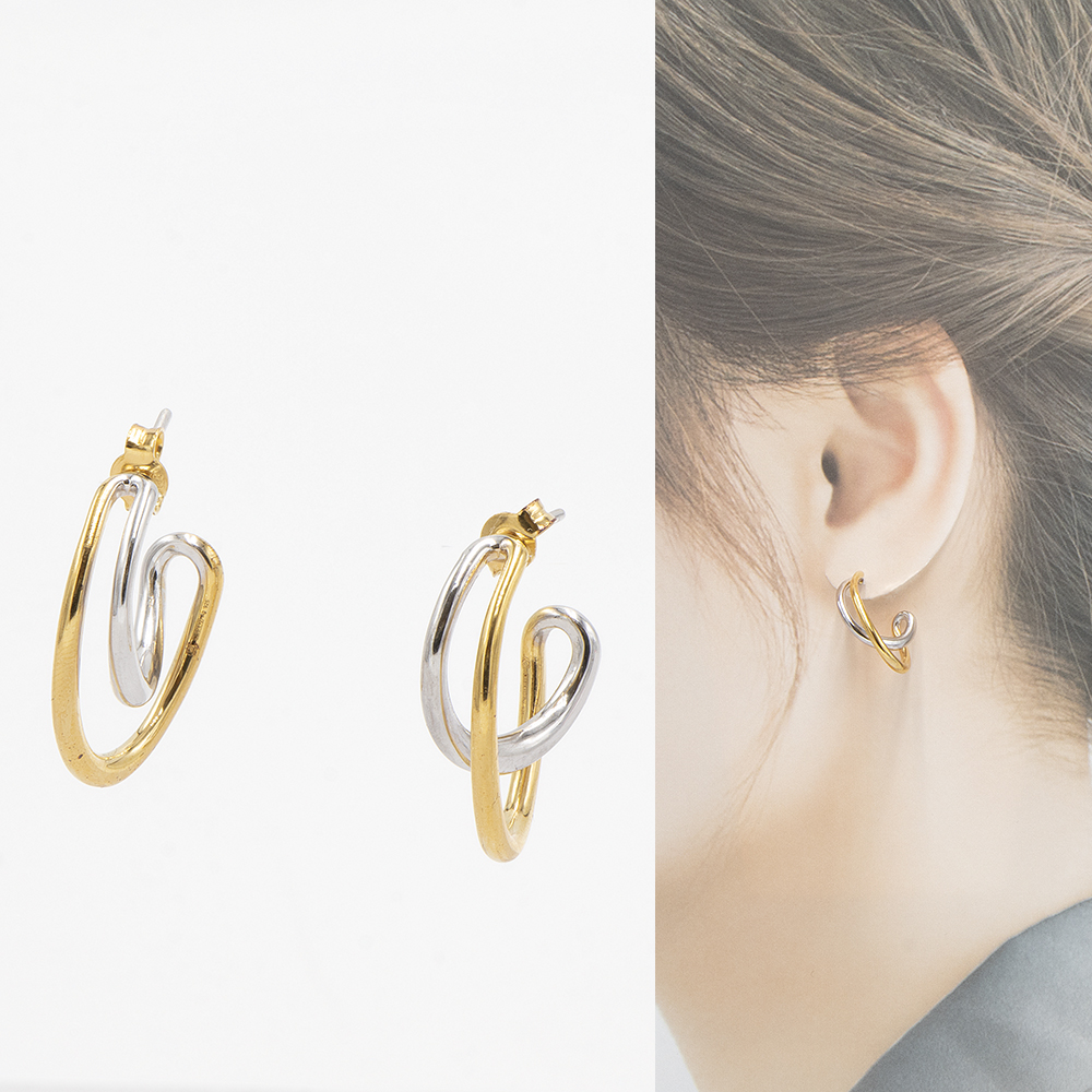 【極美品】シャルロットシェネ／ニードルフープピアス／左右片耳用【希少シルバー】 極美品】シャルロットシェネ／ニードルフープピアス／左右片耳用