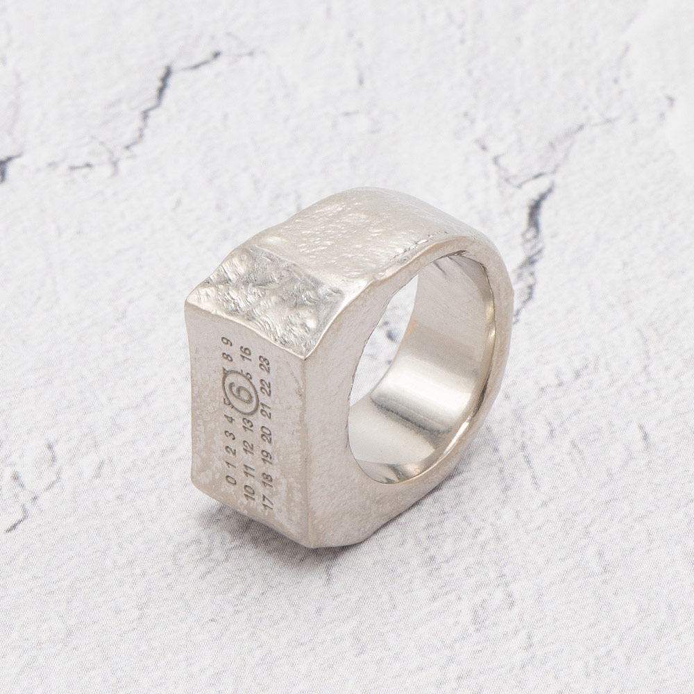 MM6 エムエムシックスメゾンマルジェラ MAISON MARGIELA Numeric