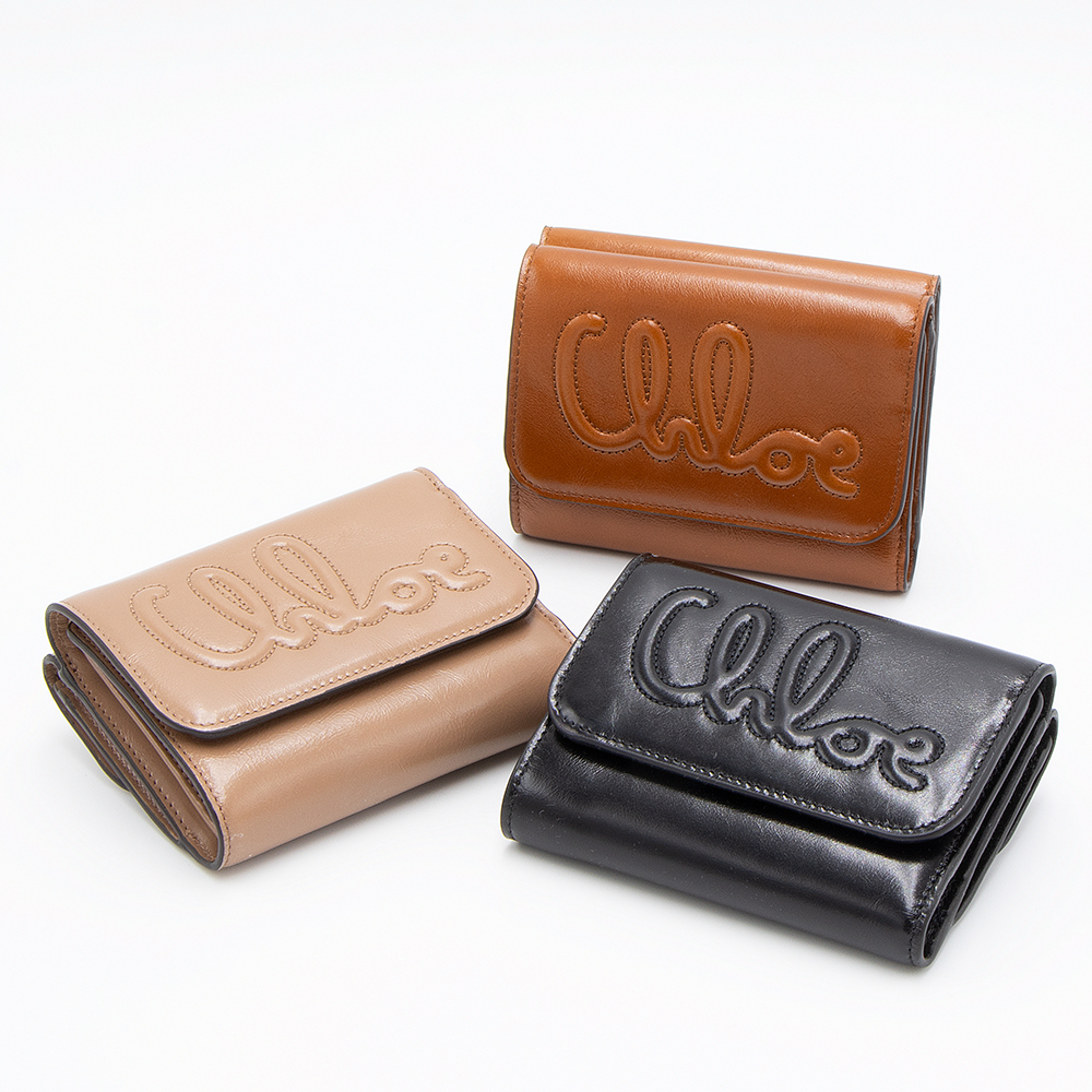 Chloe 三つ折り　★美品　Tamn 8/11迄500円お値下げ！ 楽天市場】クロエ chloe 財布 三つ折り財布 CHC23AP874 I10