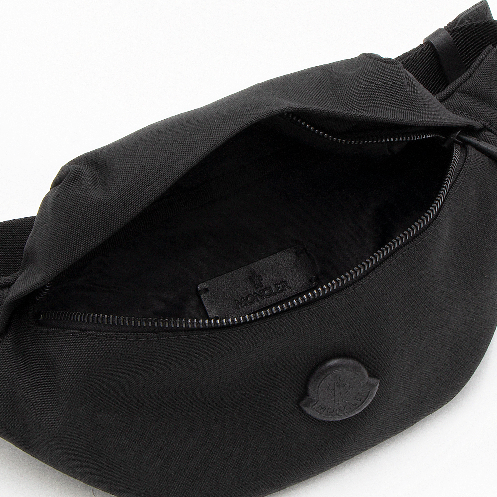 MONCLER（モンクレール） ショルダーバッグ DURANCE SMALL BELT BAG