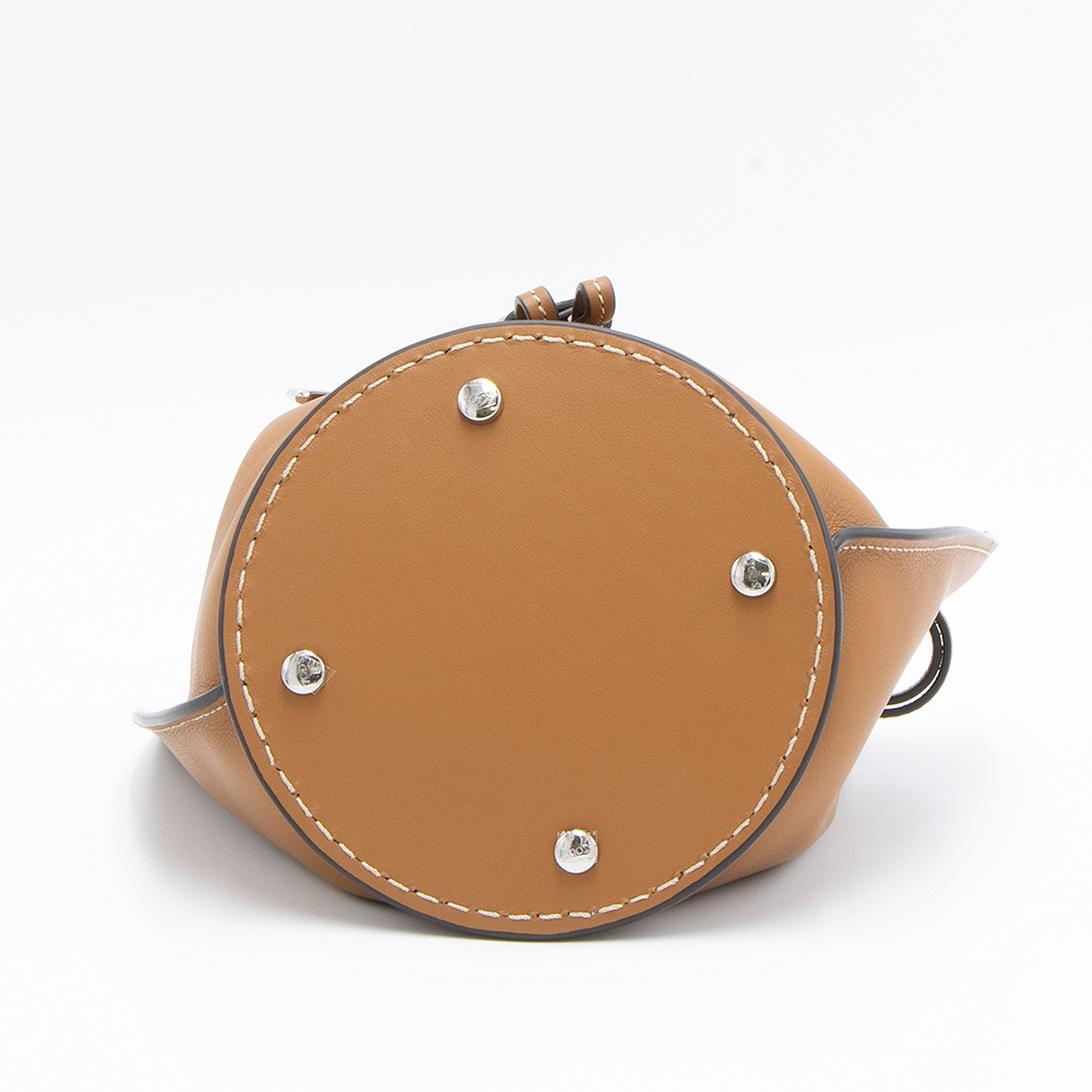 トッズ TOD’S レザーバケットバッグミニ XBWBUZK0100UPP Woman ブラック レザー バケット バッグ ミニ