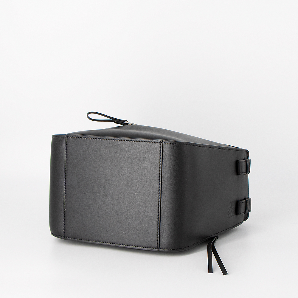 LOEWE（ロエベ） ハンドバッグ(2WAY仕様) ブラック ハンモック HAMMOCK