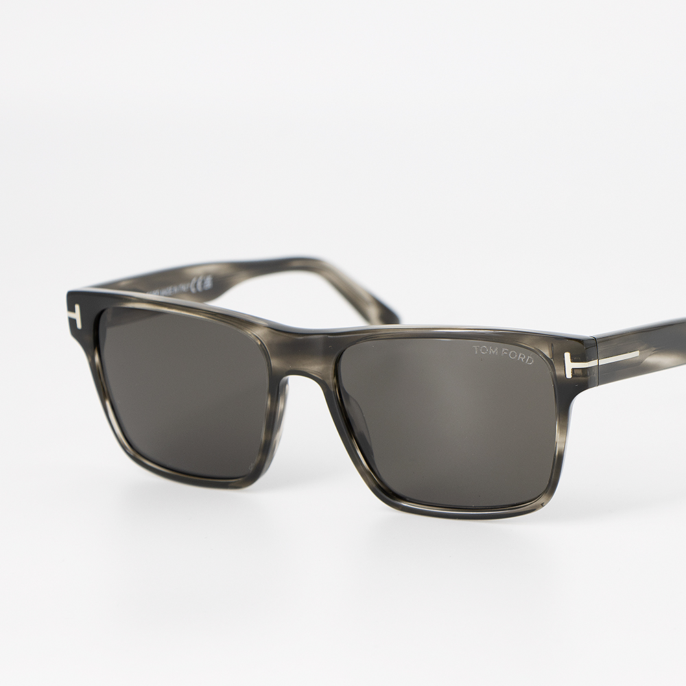 TOM FORD EYEWEAR トムフォード サングラス アイウェア スクエア