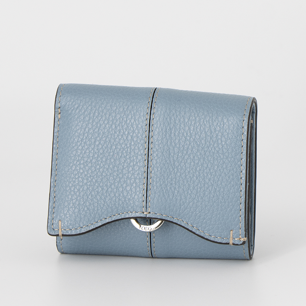 TOD'S（トッズ） TOD'S 3つ折り財布(小銭入れ付き) ライトブルー