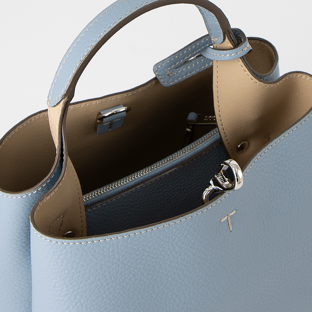 TOD'S（トッズ） トートバッグ(2WAY仕様) マイクロ XBWAPAEL000QRI