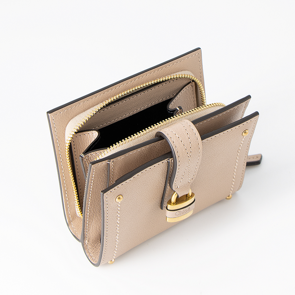 Chloe（クロエ） CHLOE 2つ折り財布 グレインレザーPADDINGTONスクエア
