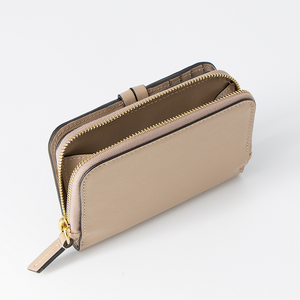 Chloe（クロエ） CHLOE 2つ折り財布 シャイニーレザー ALPHABET