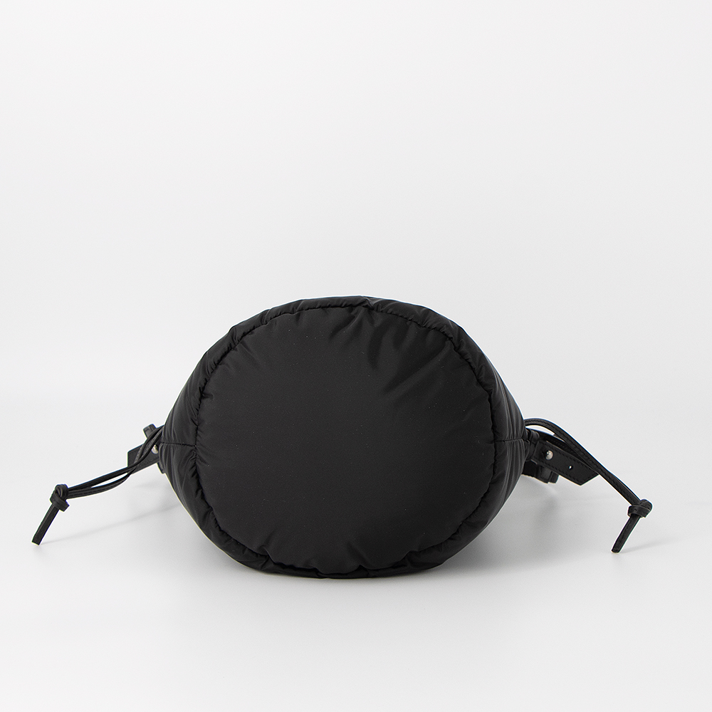 MONCLER（モンクレール） 【2%OFFクーポン有り】モンクレール バケット