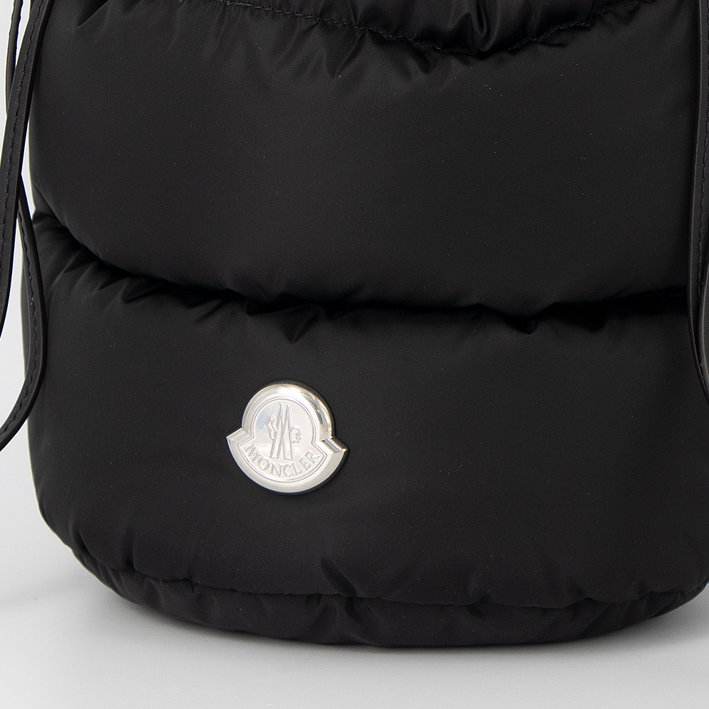 MONCLER（モンクレール） 【2%OFFクーポン有り】モンクレール バケット