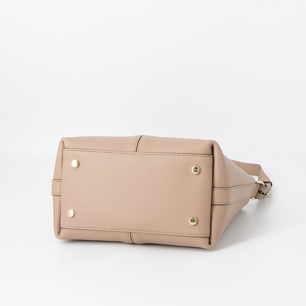TOD'S（トッズ） トートバッグ(2WAY仕様) ショッピングトートバッグ