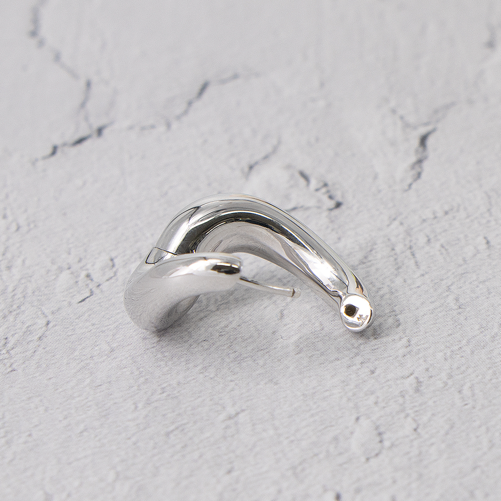 TOM WOOD（トムウッド） ピアス シルバー ツイストフープ Twist Hoops