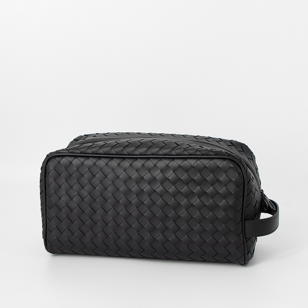 BOTTEGA VENETA（ボッテガヴェネタ）イントレチャート ボディバッグ BOTTEGA VENETA（ボッテガ・ヴェネタ） イントレチャート トラベル