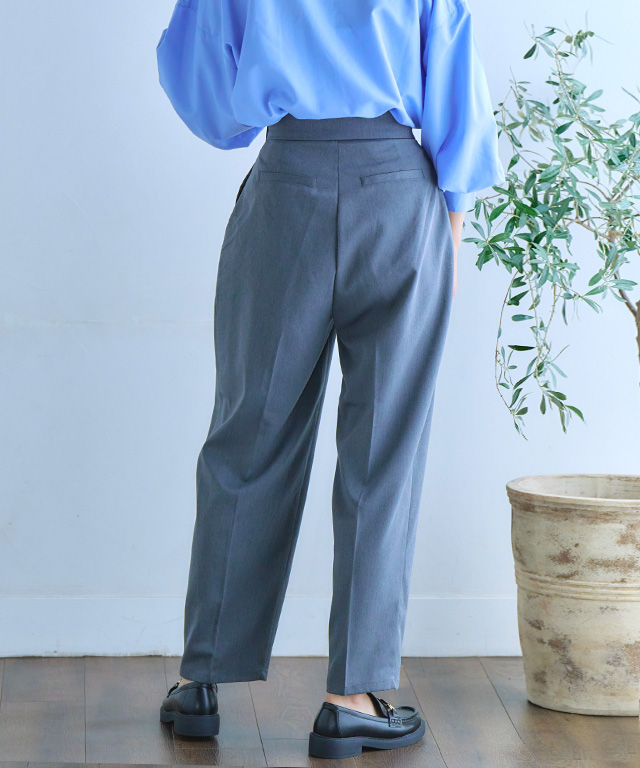 OHGA テーパードタックパンツ　M OHGA テーパードタックパンツ M