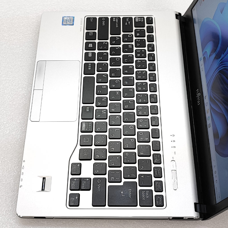 小型 軽量 中古ノートパソコン 富士通 LIFEBOOK S937/R Windows11 Pro