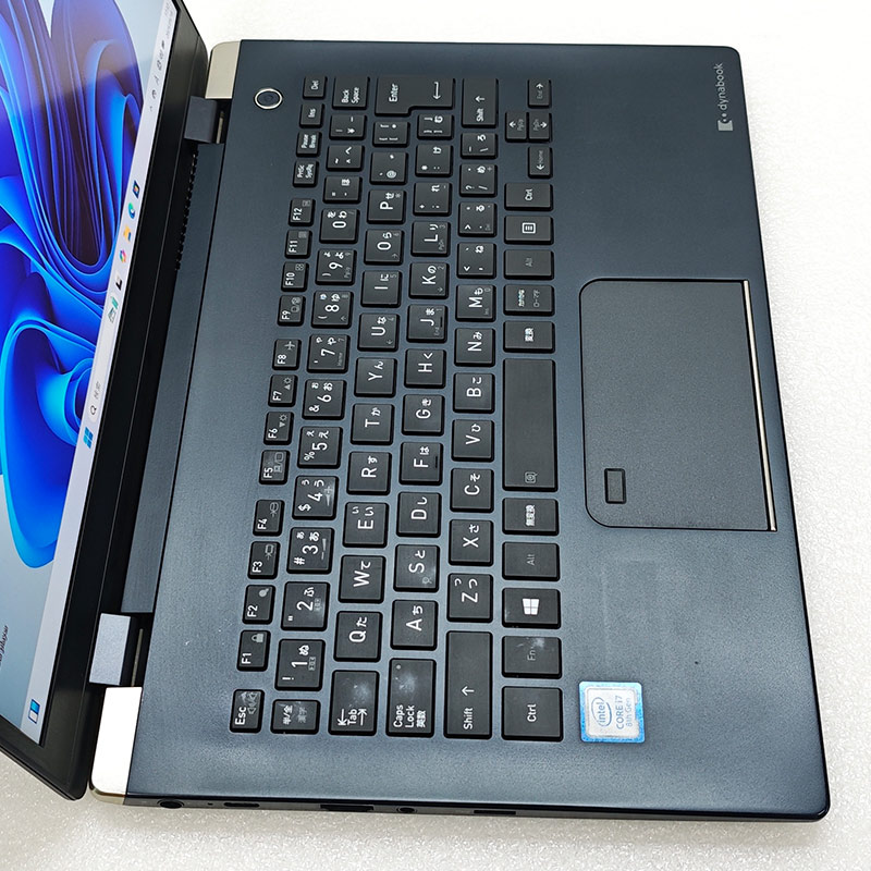 dynabook（ダイナブック） 超軽量PC 中古パソコン 東芝/Dynabook