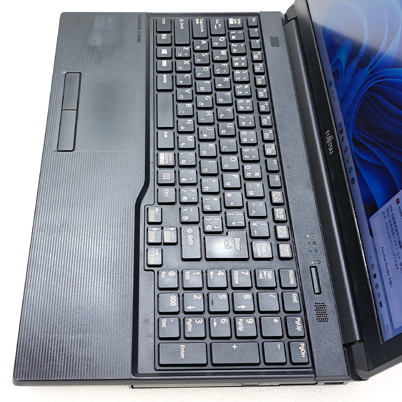 LIFEBOOK 第12世代i5 中古パソコン 富士通 A5512/J Windows11 Pro Core