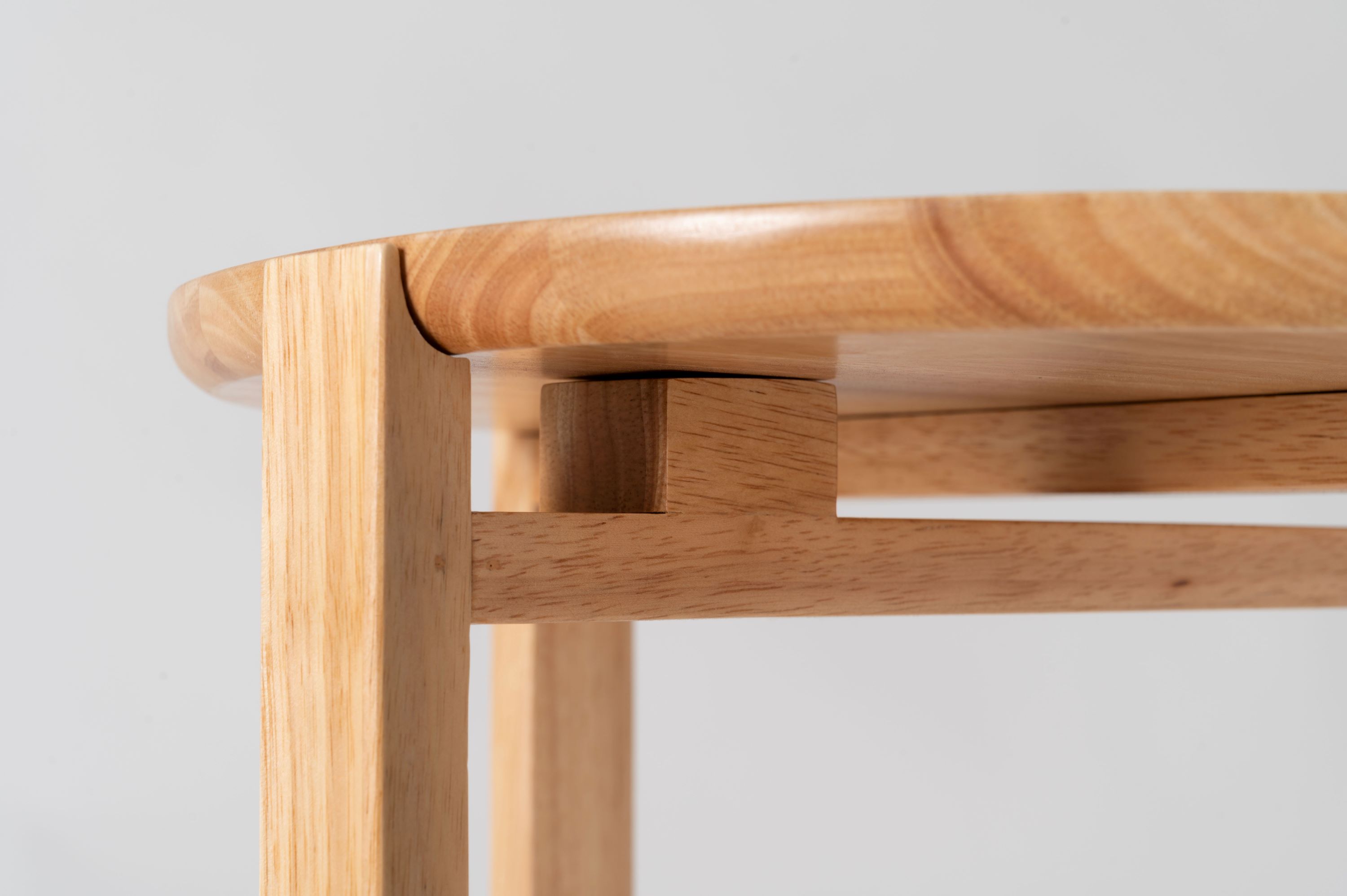 サイドテーブル