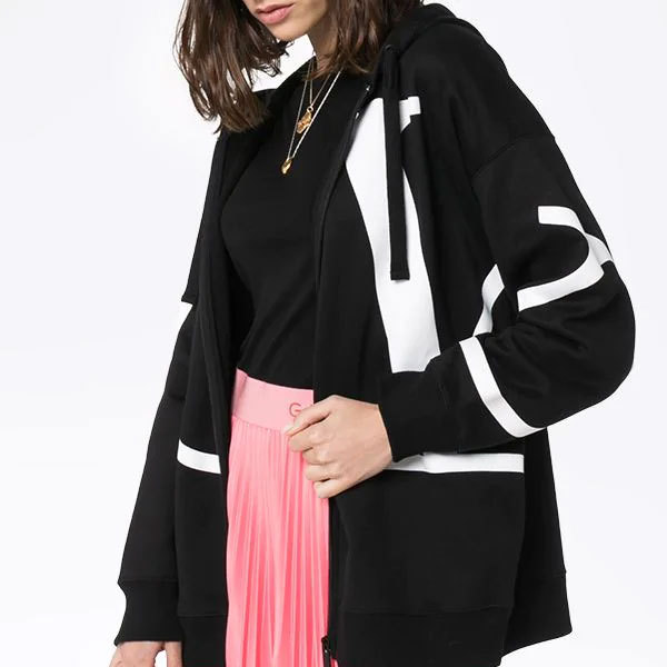 VALENTINO バレンティノ VLOGO ジップパーカー 入園 入学 就職