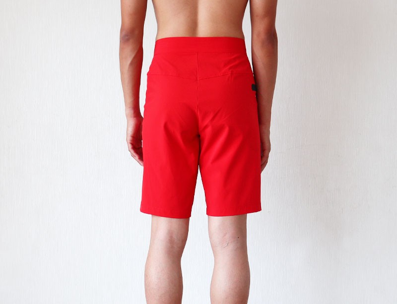 ライフガード 鎌倉ライフセーバー 支給品ショートパンツ スイムウェア GUARD×TYR HYBRID TRUNKS ライフガード サーフパンツ : GUARD