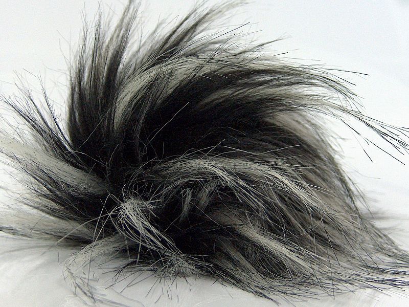 ICE Yarns フェイクファーポンポン : Guild by POD 毛糸ショップ