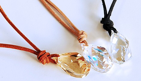 激安! スワロフスキ-人気商品特大号クリスタルズ スクエアレザー SWAROVSKI スワロフスキー(Swarovski)社製クリスタル使用 BIG