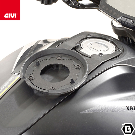 GIVI TN2130 エンジンガード エンジンプロテクター クラッシュバー