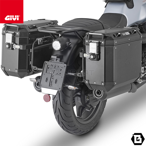 GIVI TN8202 エンジンガード エンジンプロテクター クラッシュバー