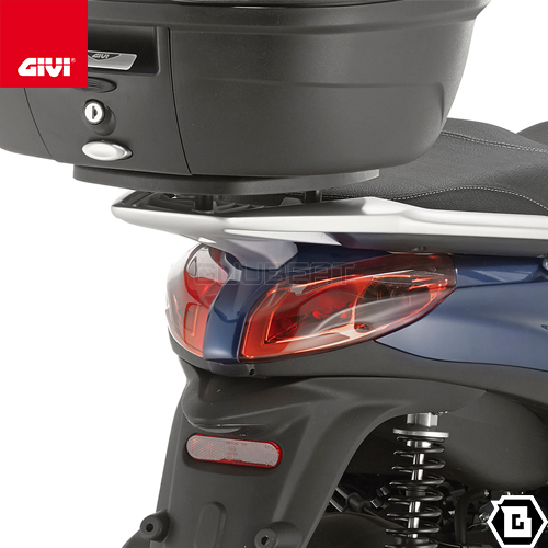 GIVI 7057A スクリーン／KYMCO ターセリー S 300 / SYM HD 
