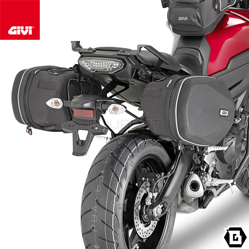 GIVI 【当店在庫セール7/21 23:59まで】GIVI TN2122 エンジン