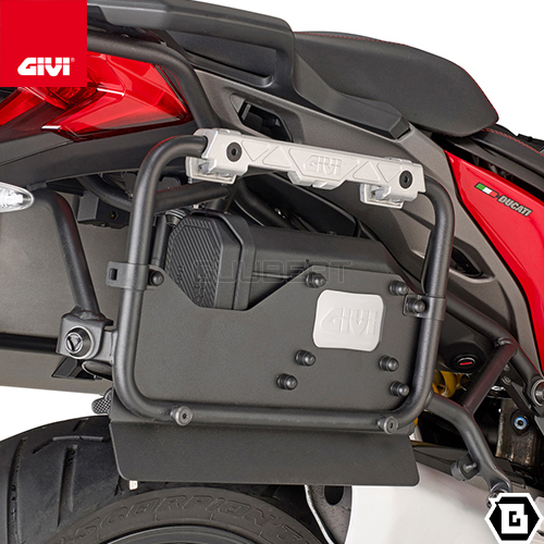 GIVI（ジビ） 【セール5/25まで】GIVI D7406ST クリアスクリーン