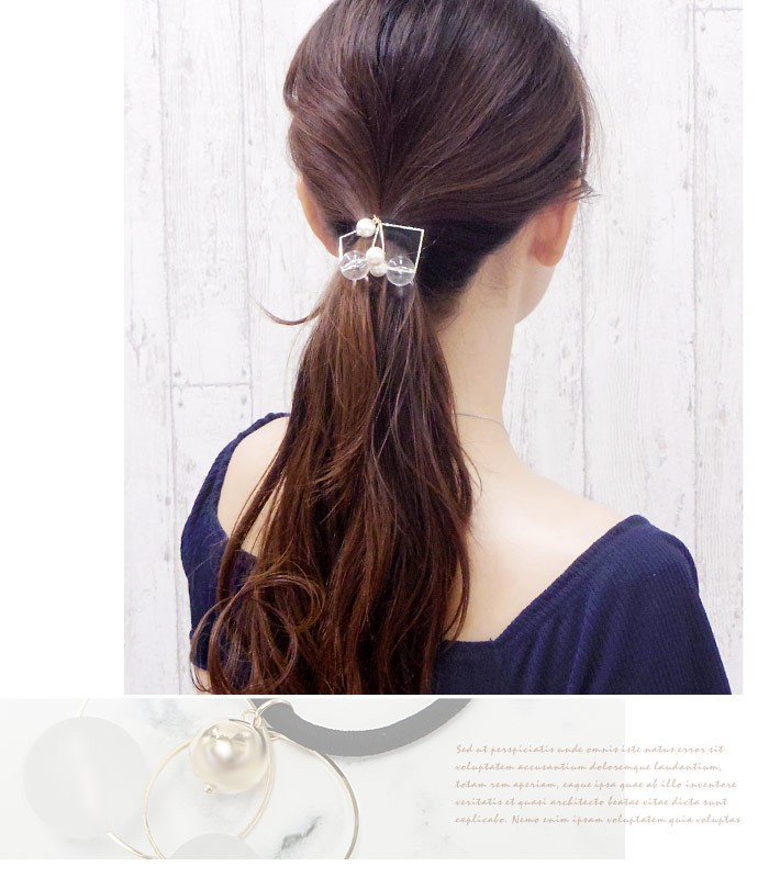 リトルムーン ヘアゴム ゴールド ボンボン ボール パール