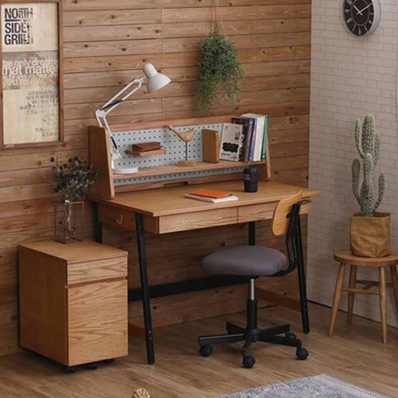 sk-nr-blame-desk_1.jpg