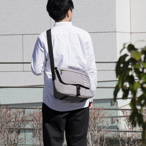 OUTDOOR PRODUCTS（アウトドアプロダクツ） カメラバッグ カメラ