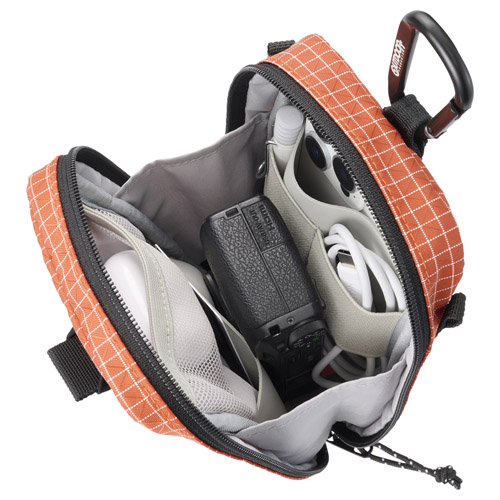 OUTDOOR PRODUCTS（アウトドアプロダクツ） スマートフォンポーチ 07 オレンジ ODPPO7OR 4977187209891 |  | 01